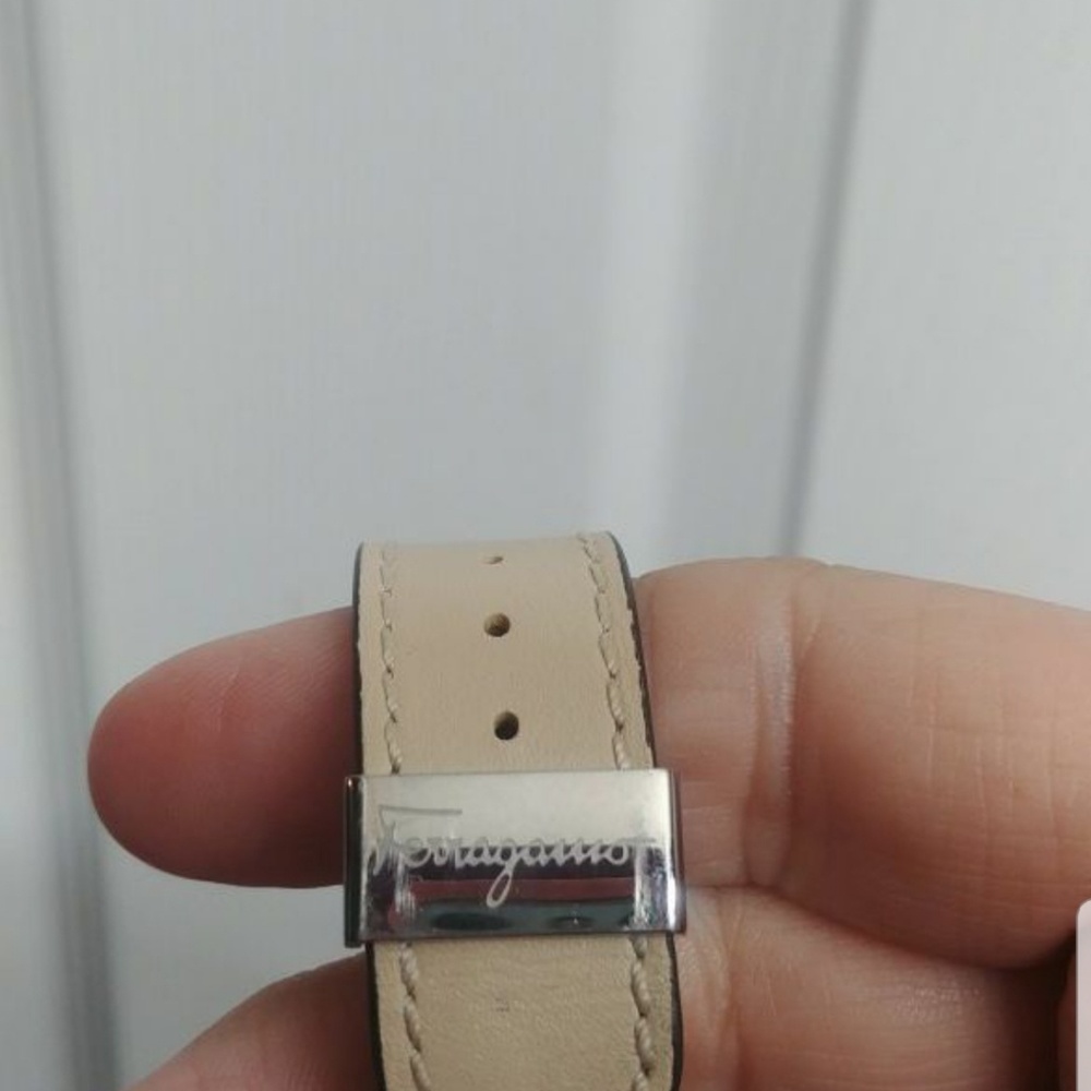 Salvatore Ferragamo watch - Picture 2 of 5